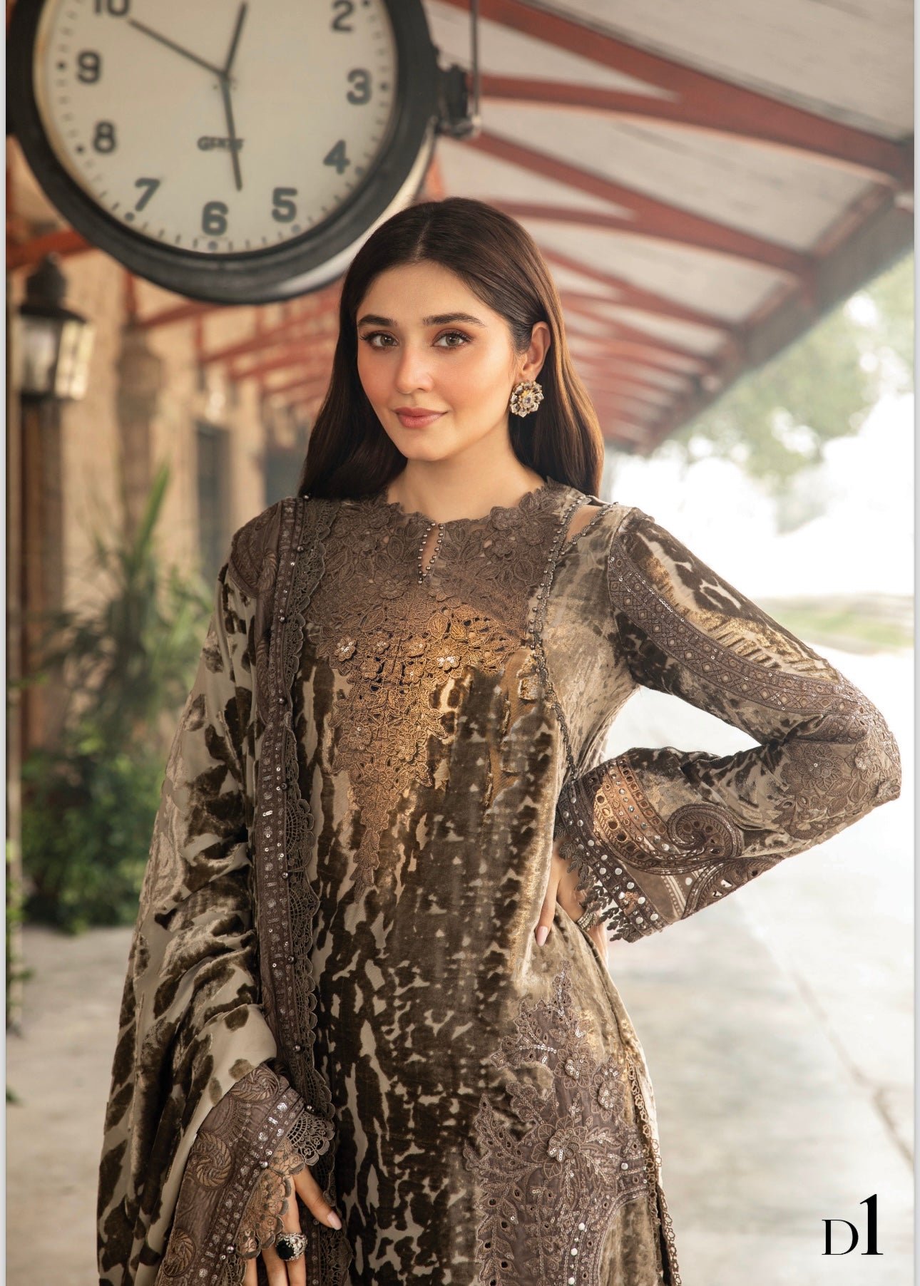 M B original 3 piece stitched_4049 Pakistani winter dress