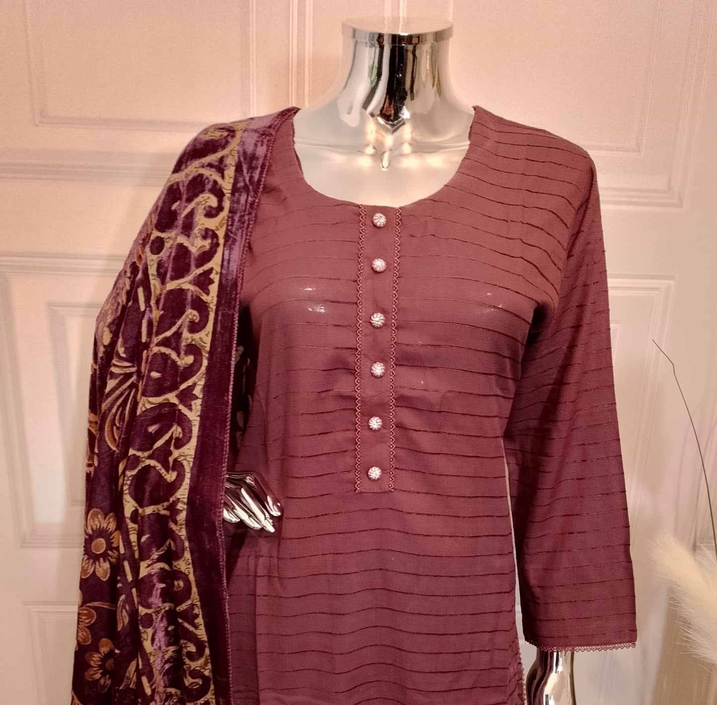 Brit 3 piece Dhanak_3042 B25