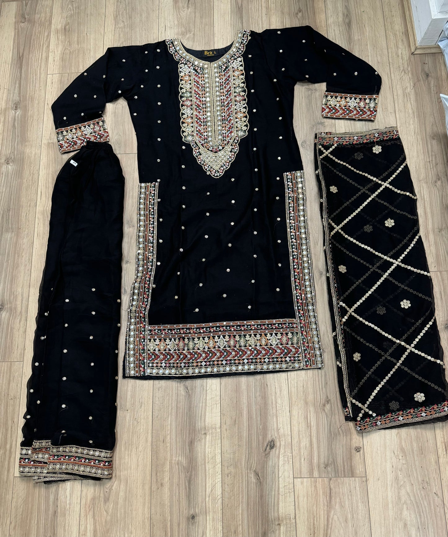 Brit 3 piece chiffon_81042 Pakistani ladies suit B271