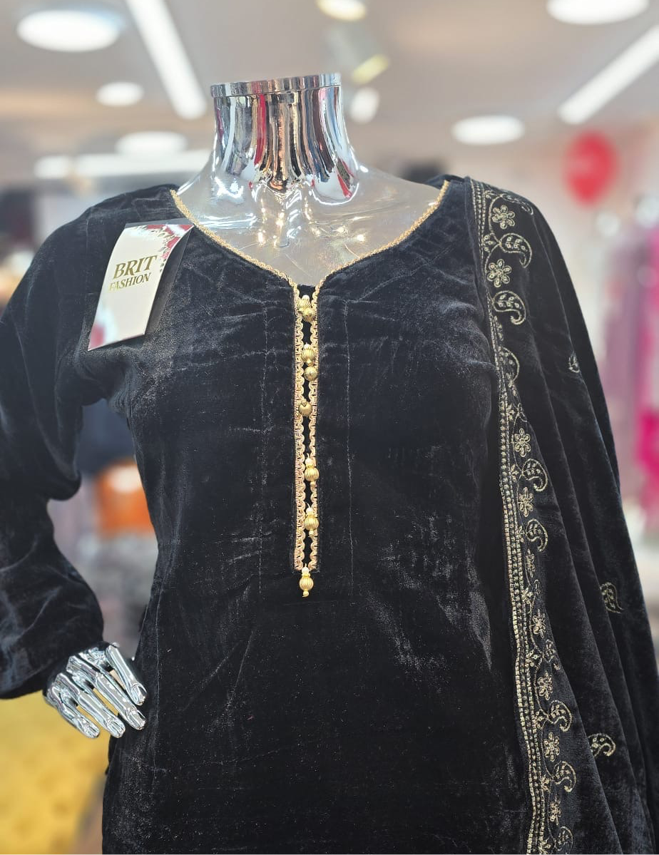 Brit 3 piece velvet_6024 Pakistani ladies suit black B19