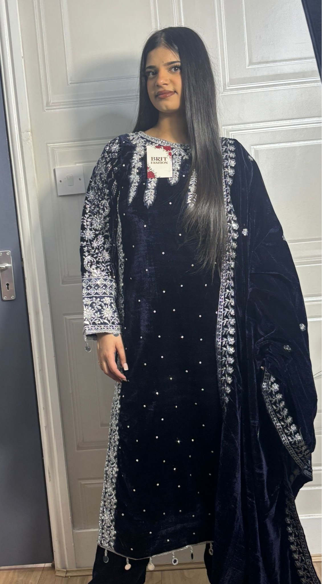Brit 3 piece velvet_7030 ladies suit with shawl navy B44