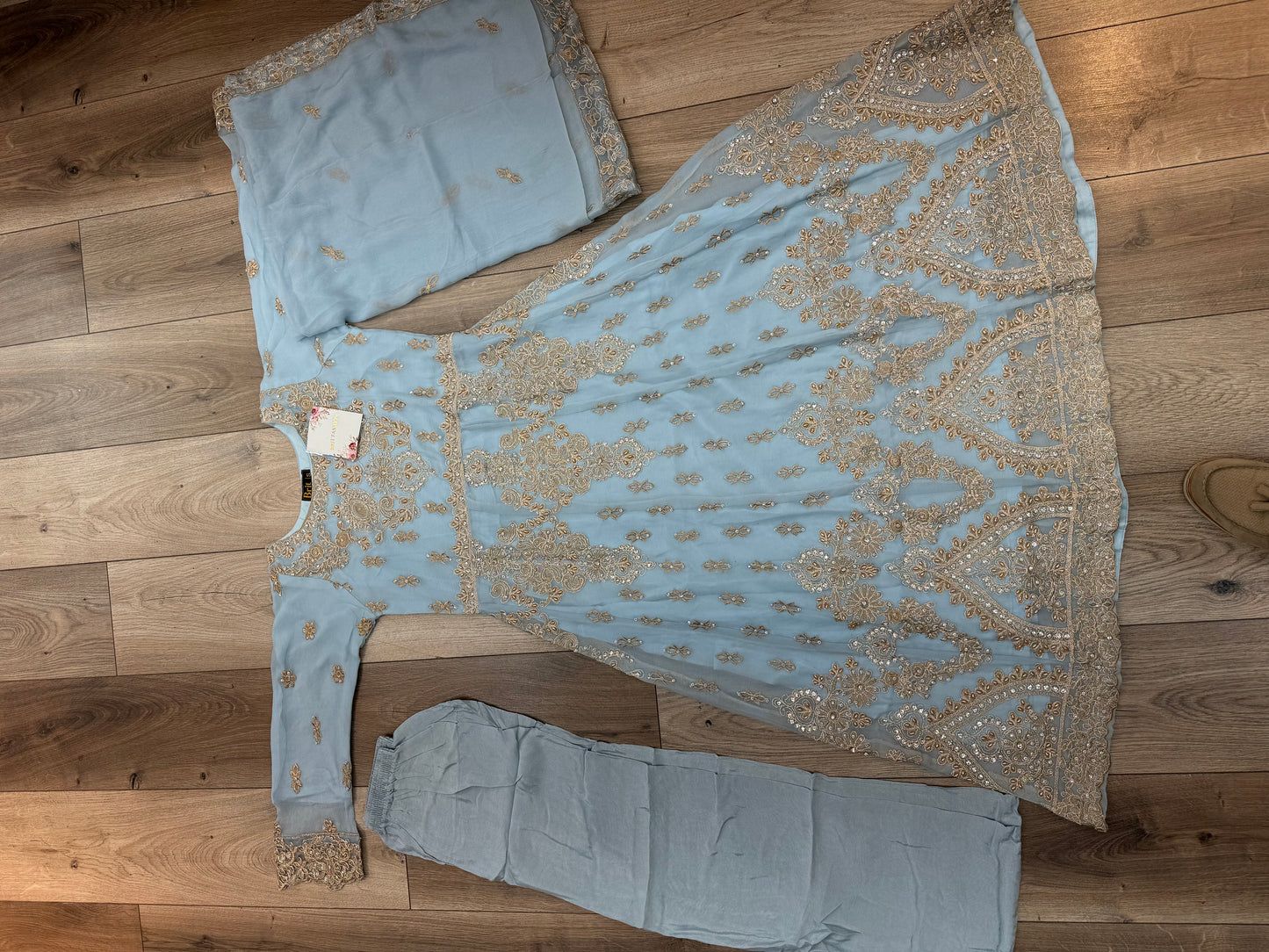 Brit 3 piece luxury chiffon Maxi_81042 Pakistani ladies suit B255