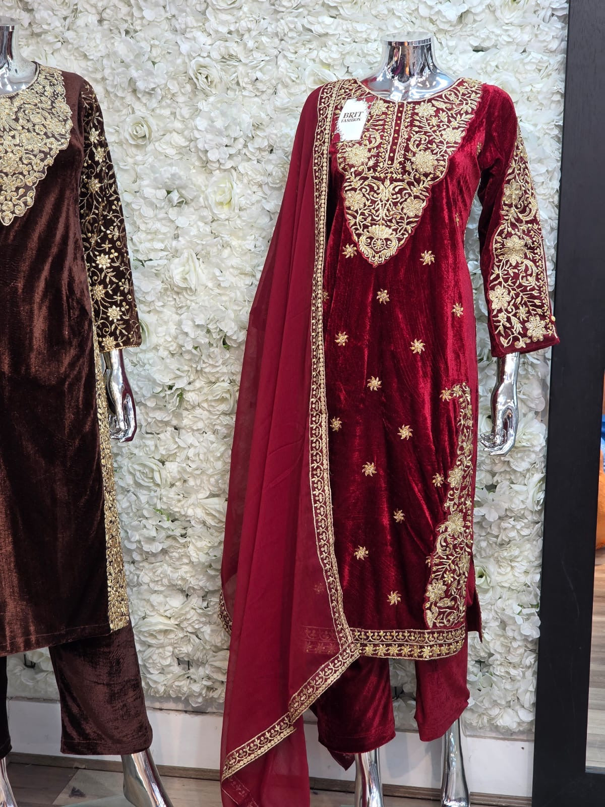 Brit 3 piece velvet_7048 ladies suit mehroon B49