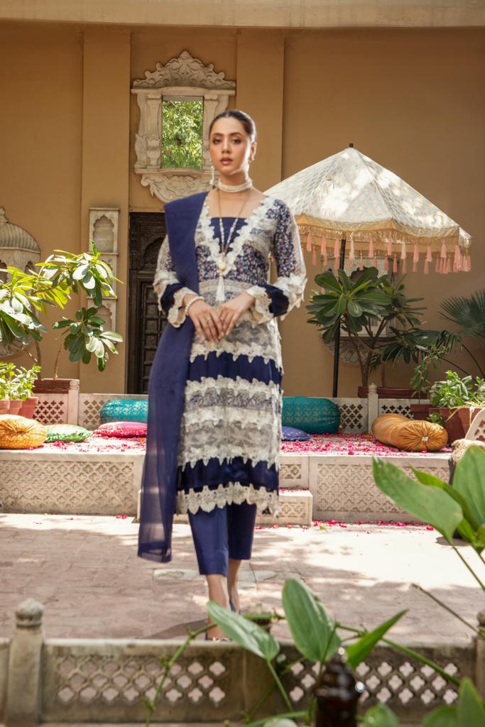 Raniya Designer 3 piece chicken kari _8053 Pakistani suits RCL
