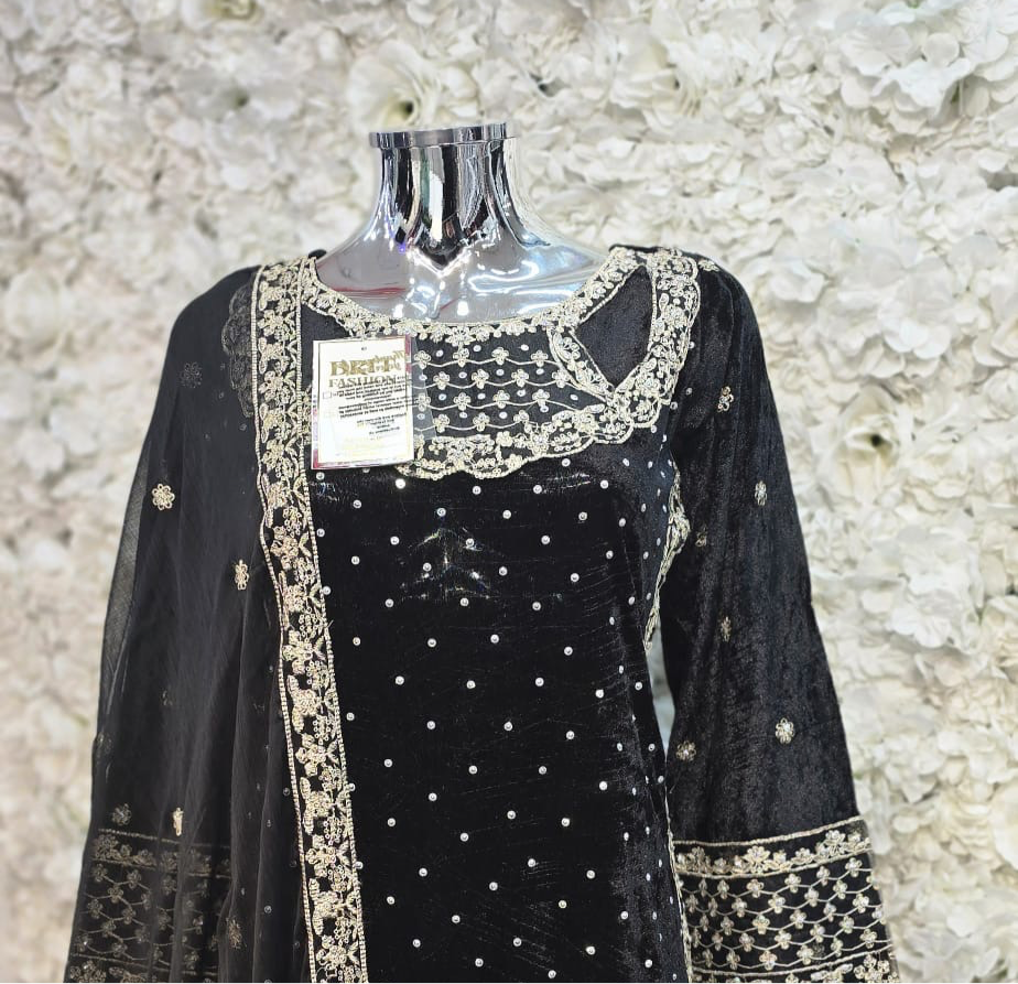 Brit 3 piece velvet_7019 ladies suit black B3
