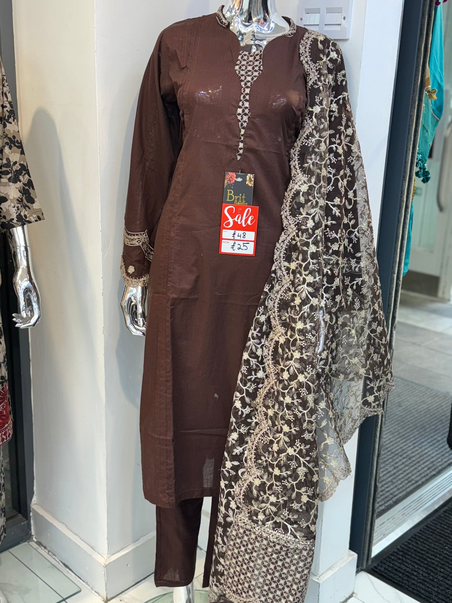 Brit 3 piece lawn_10076 Pakistani ladies suit B205