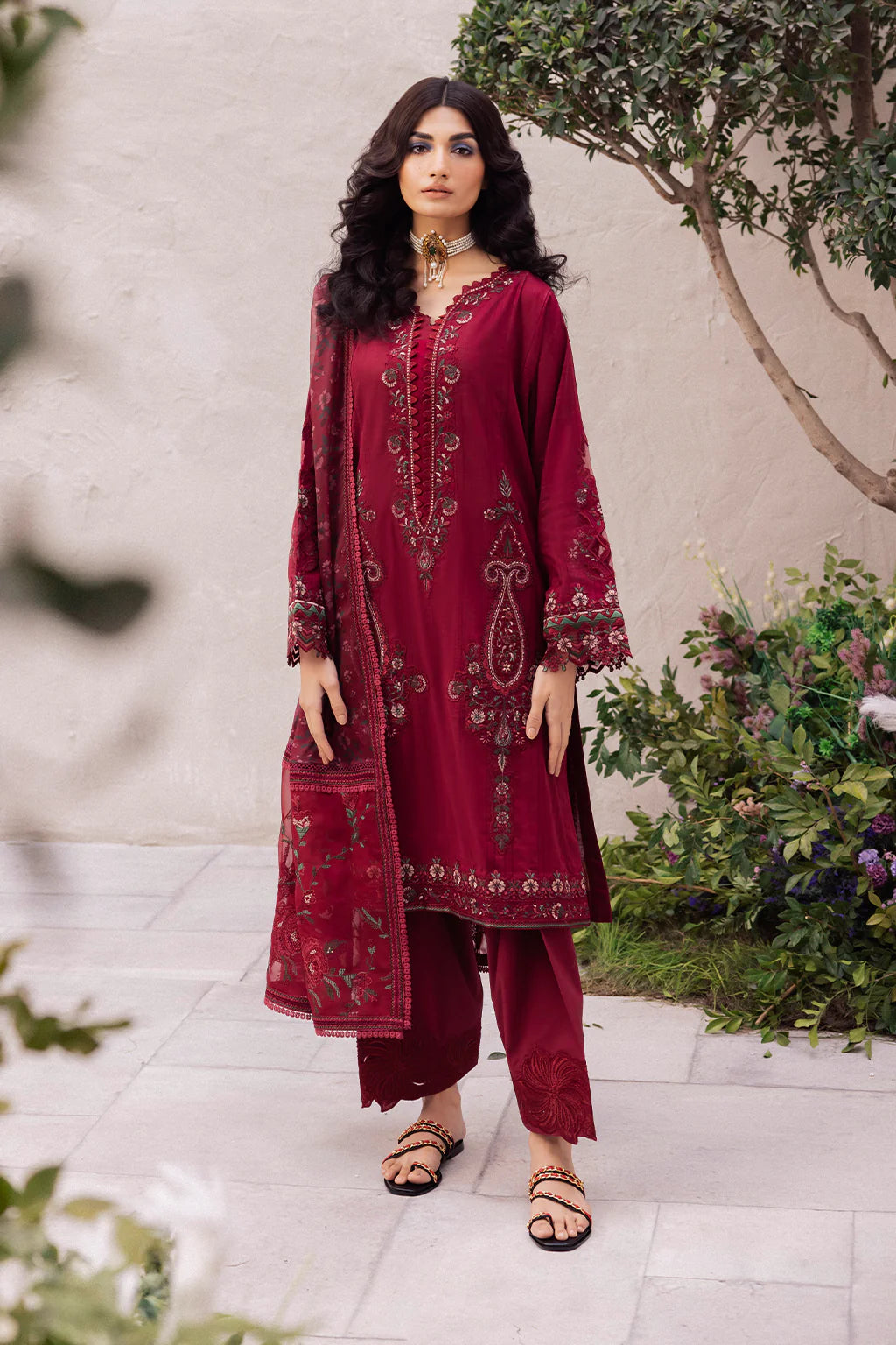 Iznik designer wear Pakistani ladies suit IZ1