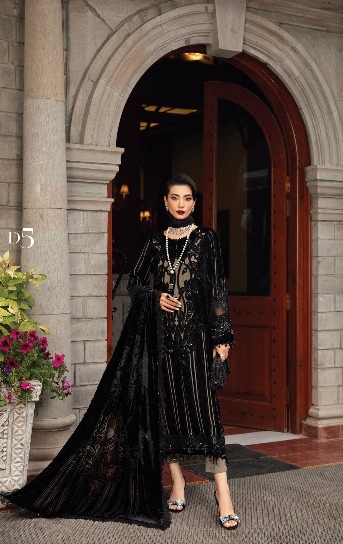 M B original 3 piece stitched_4061 Pakistani winter dress