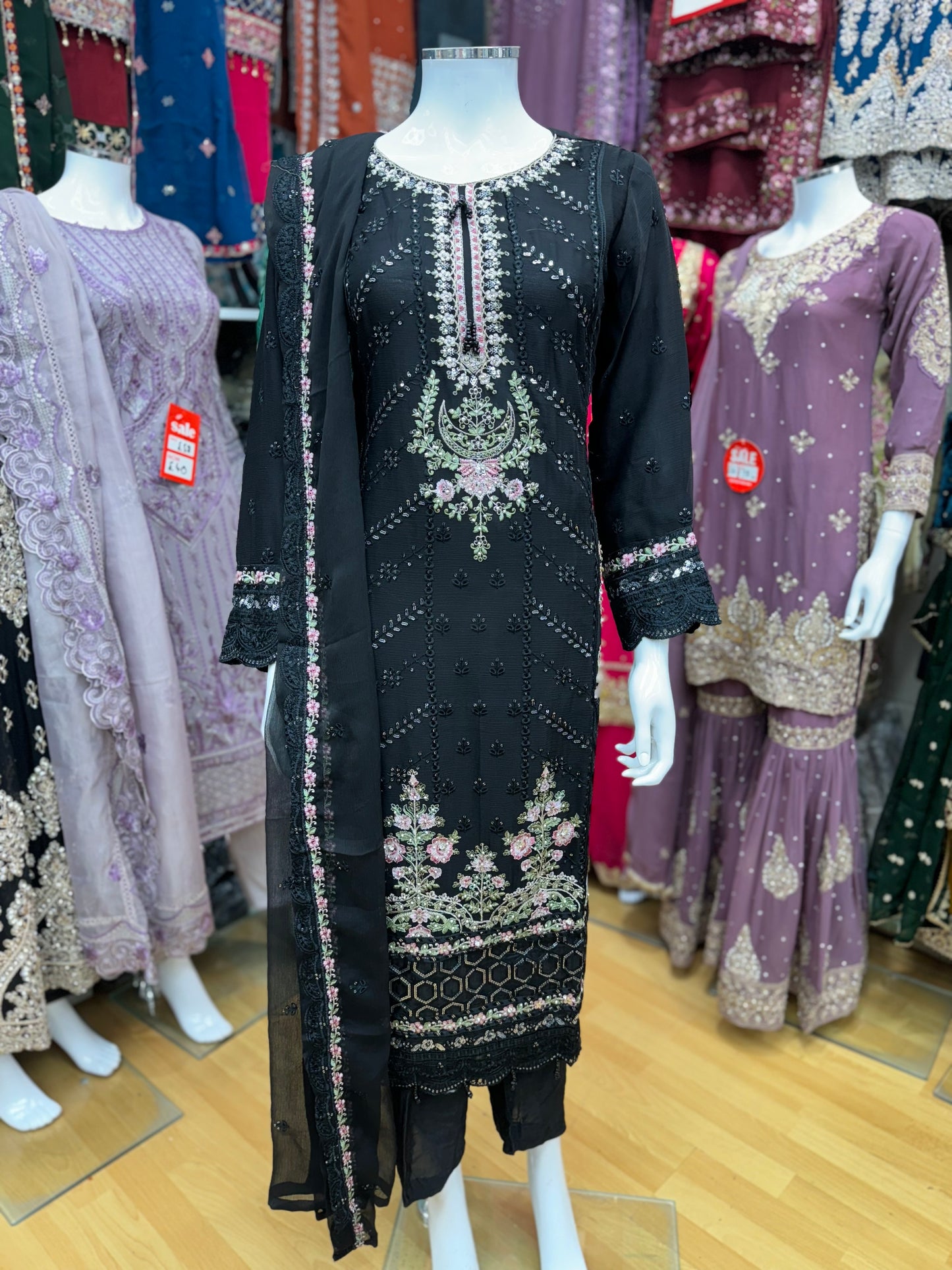 Brit 3 piece luxury chiffon_81042 Pakistani ladies suit B238