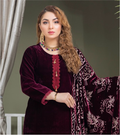 Brit Valvet 3 piece_3091 with plachi shawl B24