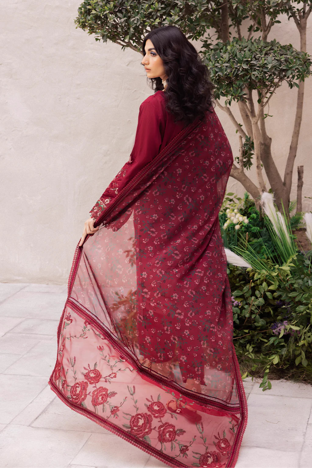 Iznik designer wear Pakistani ladies suit IZ1