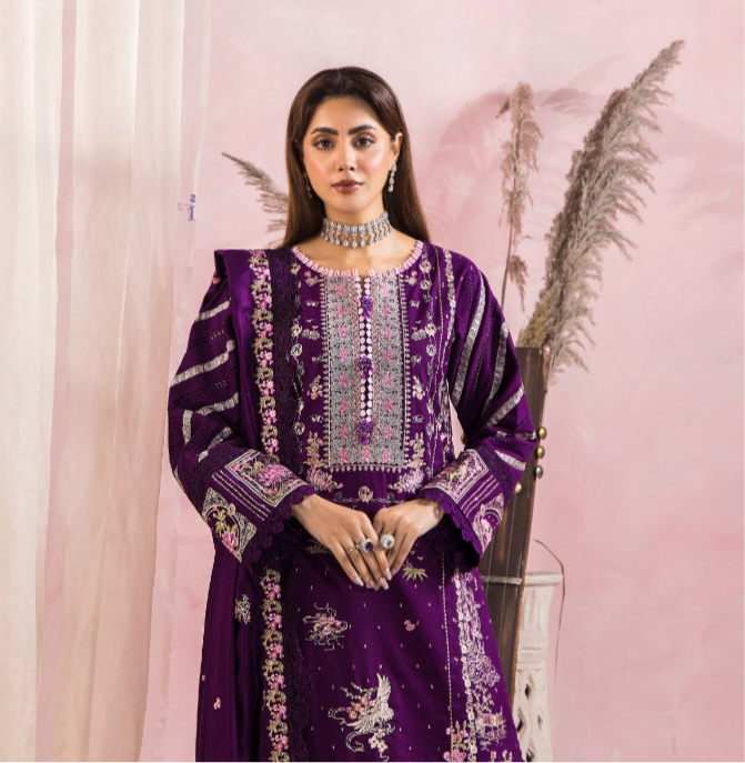 Esha ayesha original 3 piece stitched_7035 Pakistani winter dress
