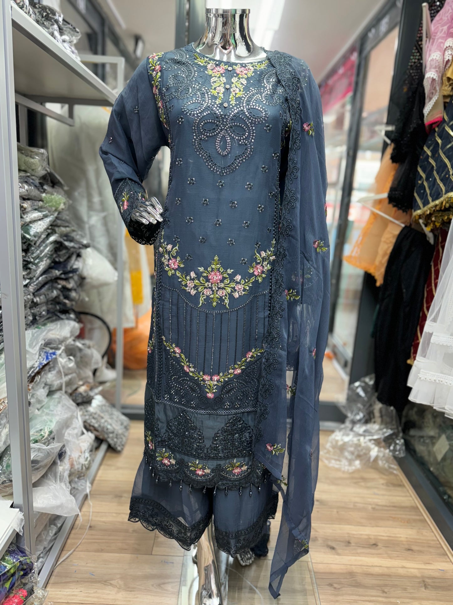 Brit 3 piece luxury chiffon_81042 Pakistani ladies suit B238