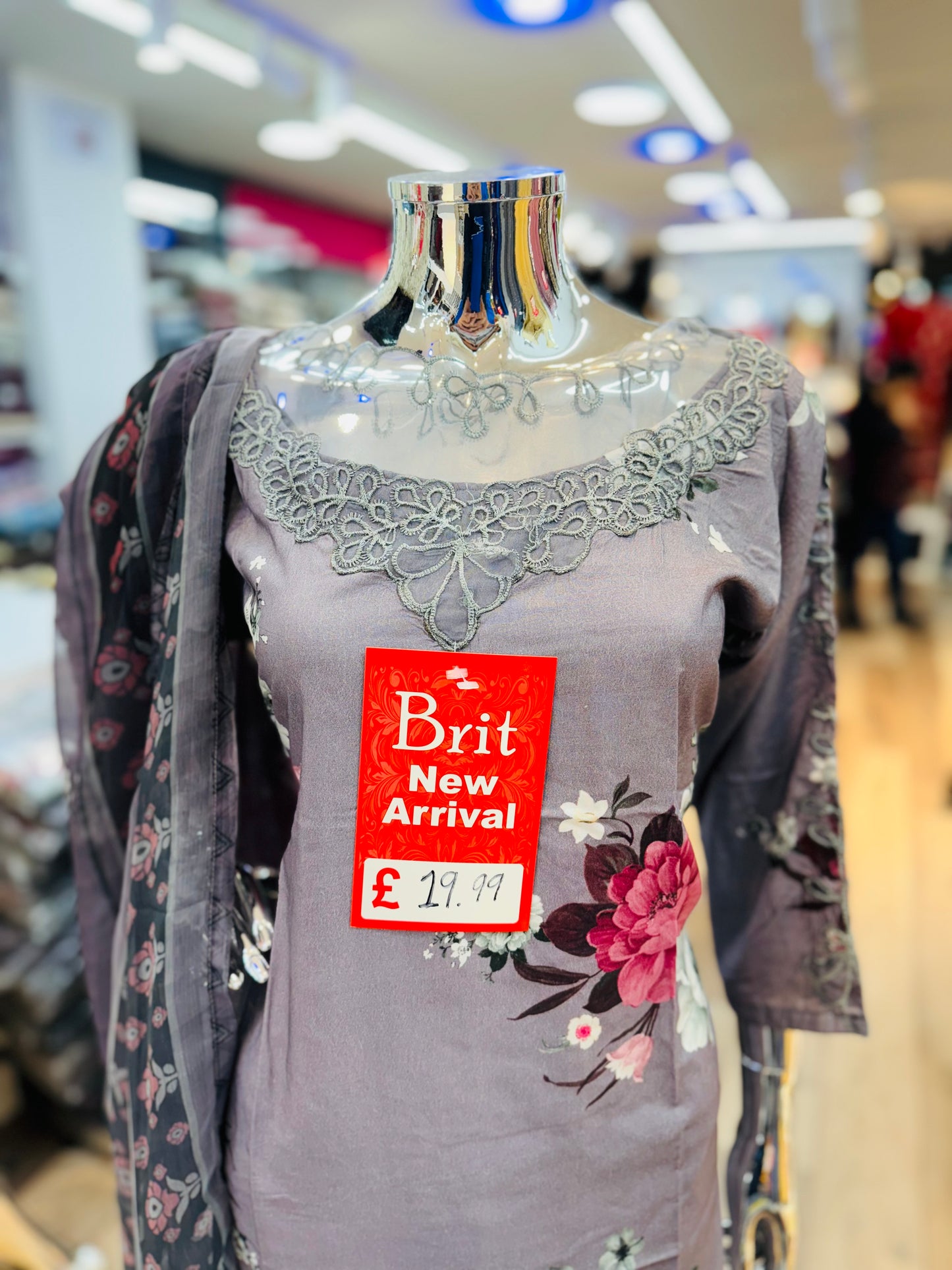 Brit 3 piece linen_2059 ladies suit BN1