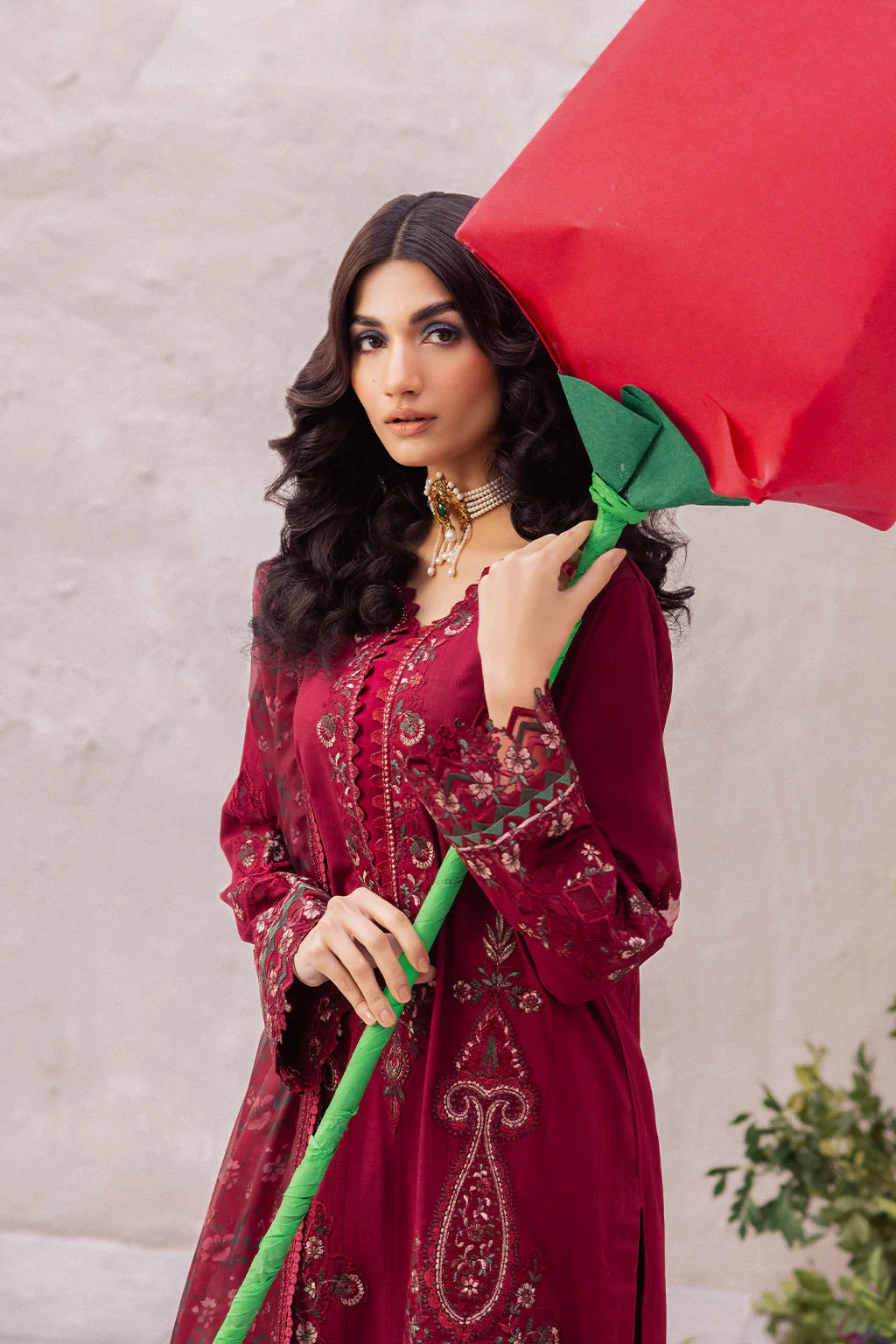 Iznik designer wear Pakistani ladies suit IZ1