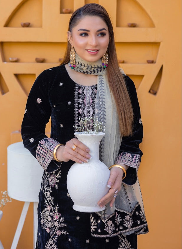 Brit Valvet 3 piece_6079 Pakistani ladies suit black B37
