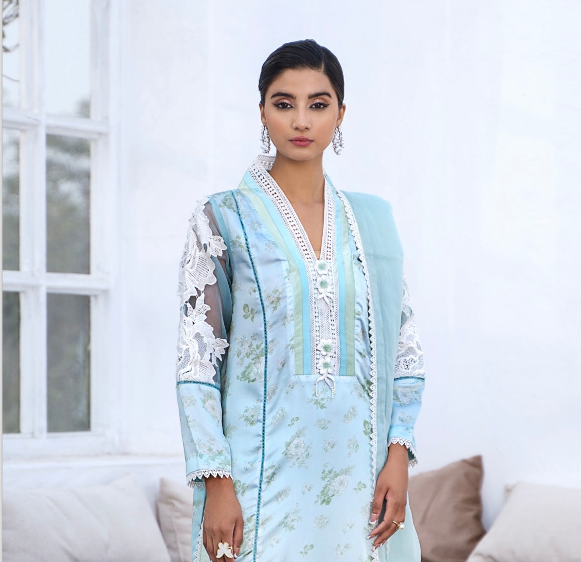 Raniya silk 1524 Pakistani ladies suit R3