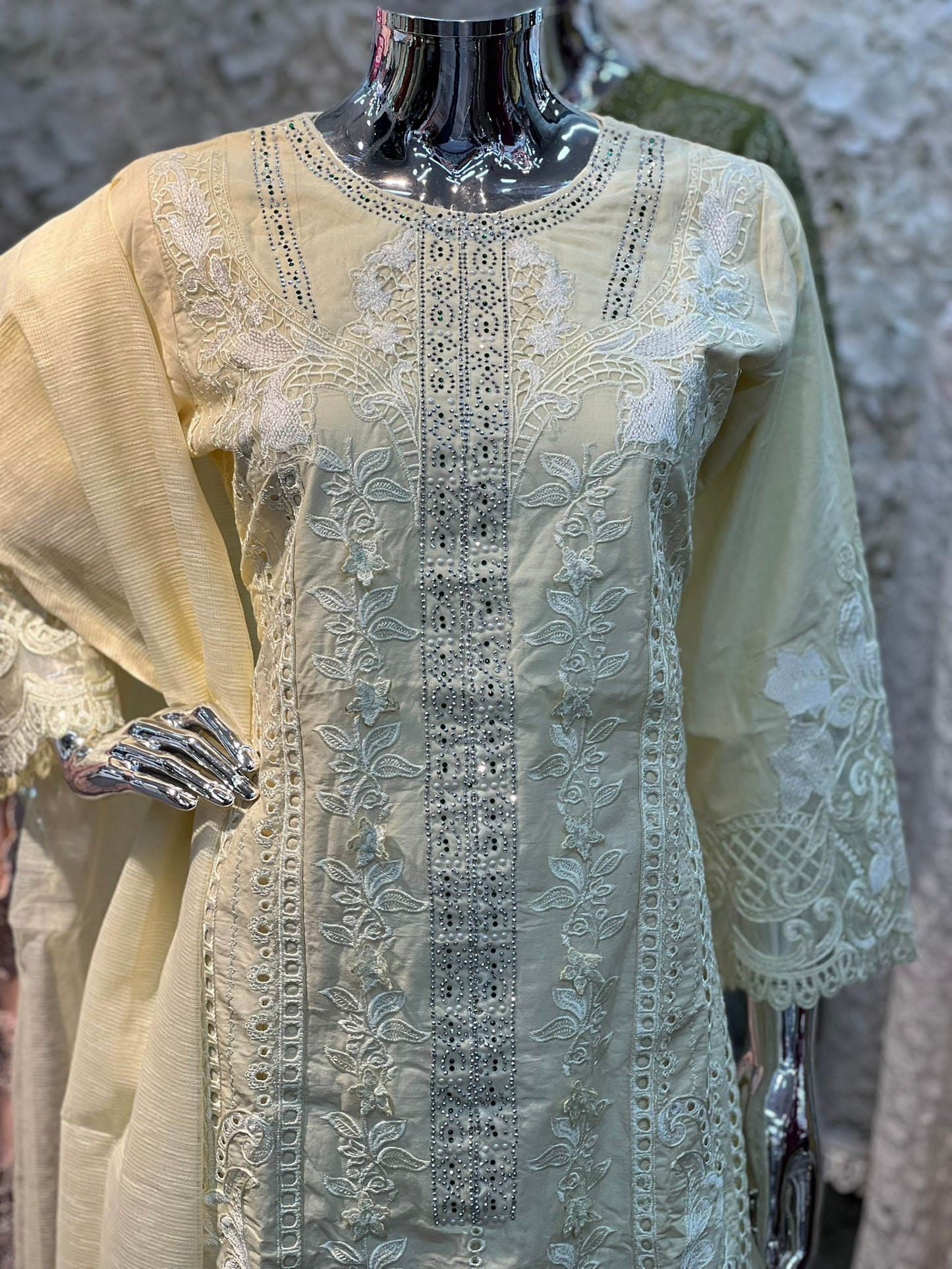 M B inspired 3 piece Lawn stitched_81044 Pakistani ladies suit B185