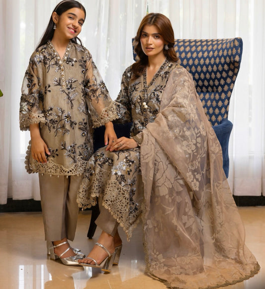 KIDS MARIA B INSPIRED 3 piece Organza embroidered Pakistani ladies suit B529