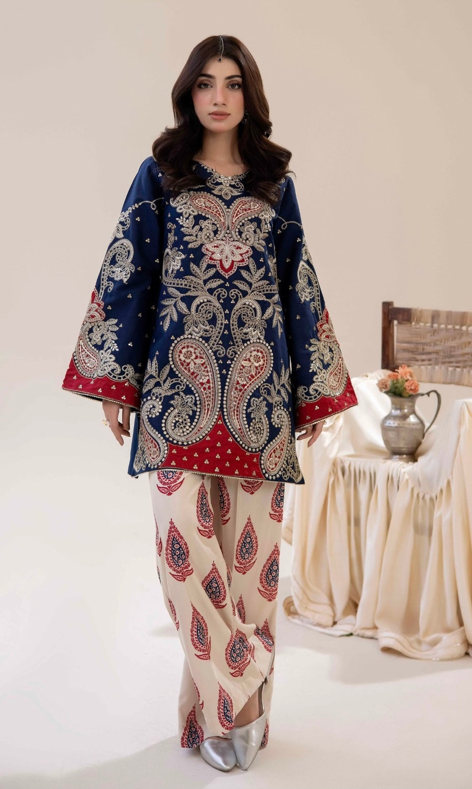 Ethnic 2 piece luxury lawn collection ladies dress B639