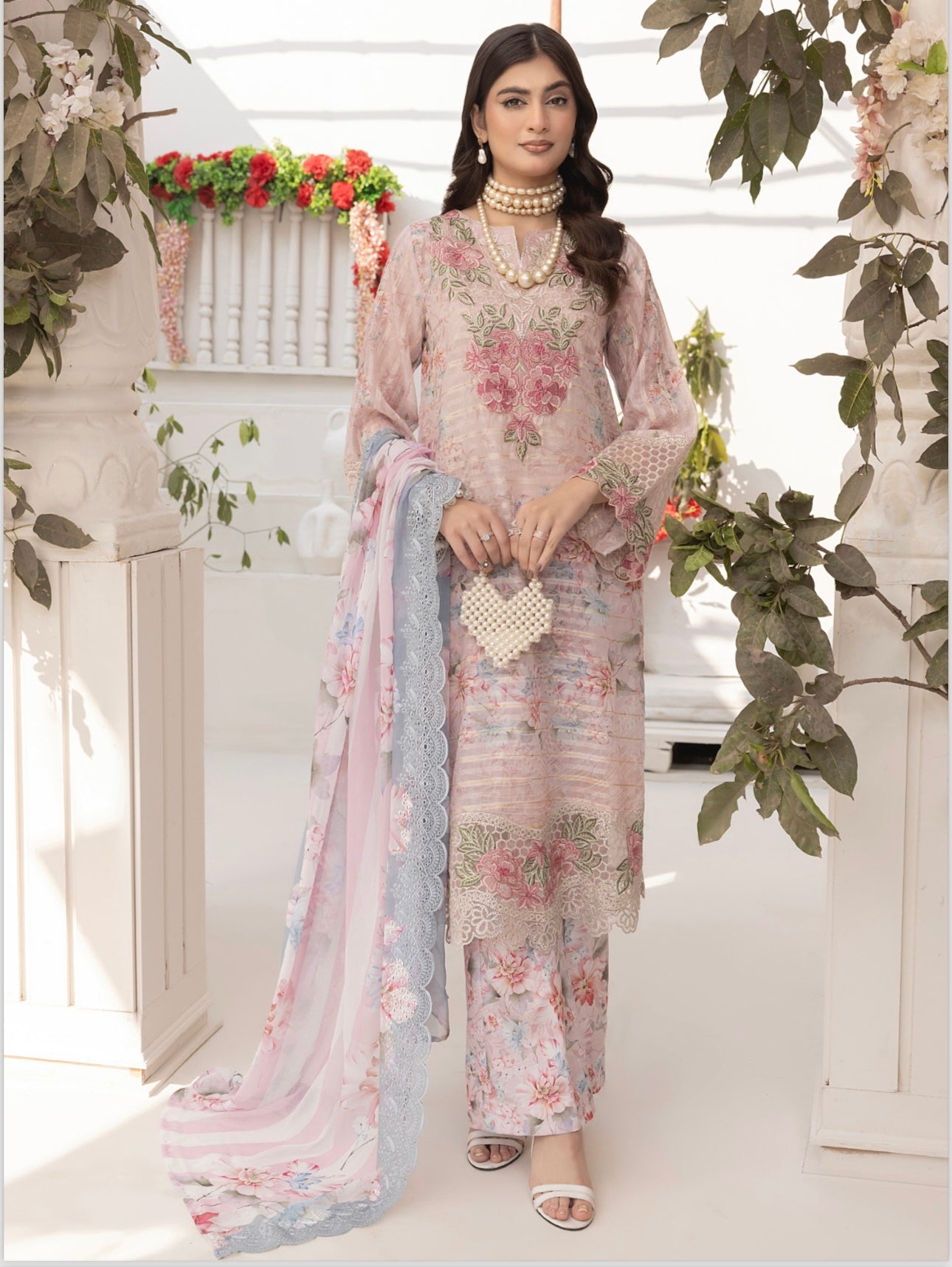 Brit 3 piece Jacquard _100247 ladies suit B145