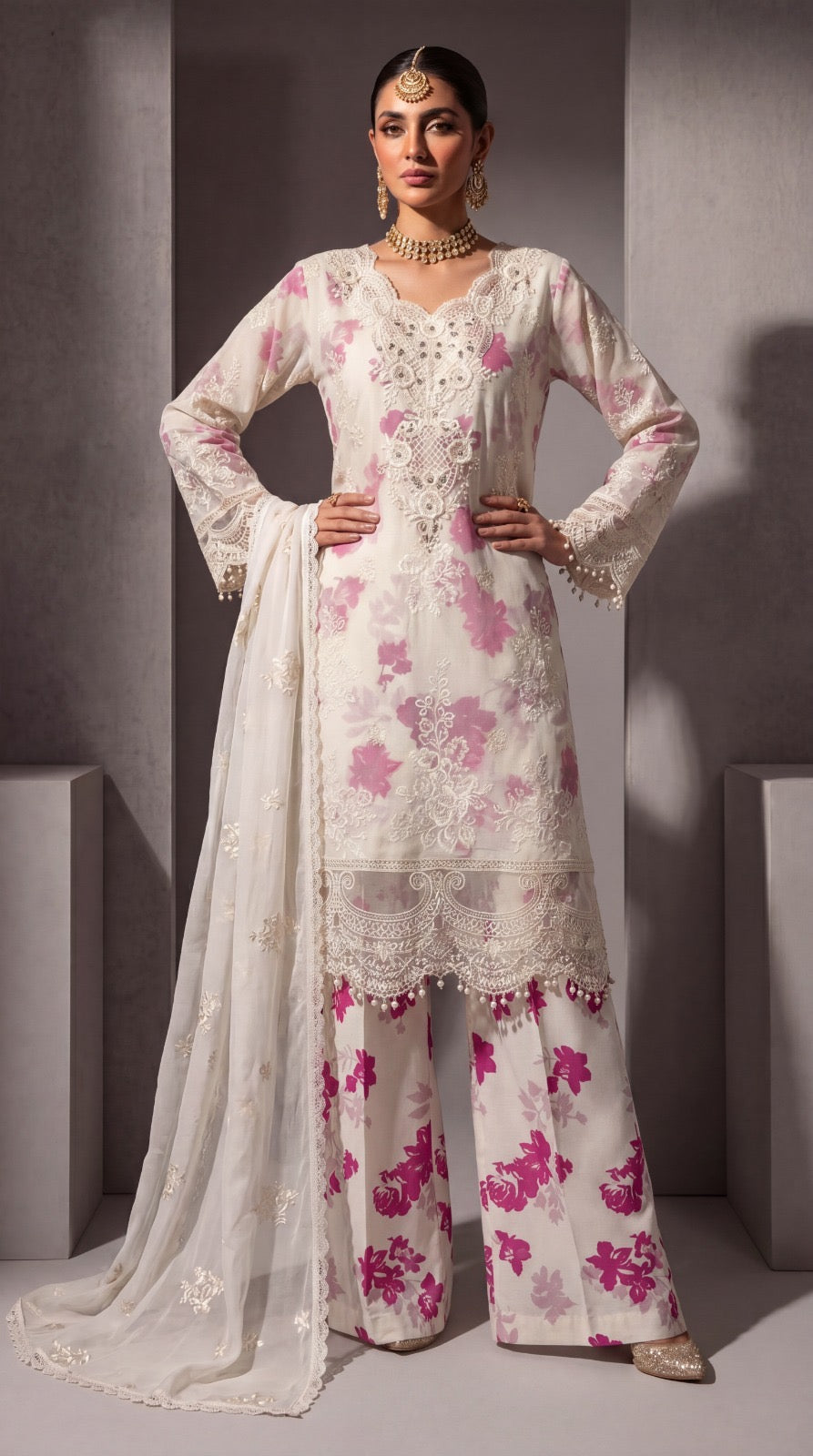 Brit 3 piece ladies floral embroidered chiffon collection B573