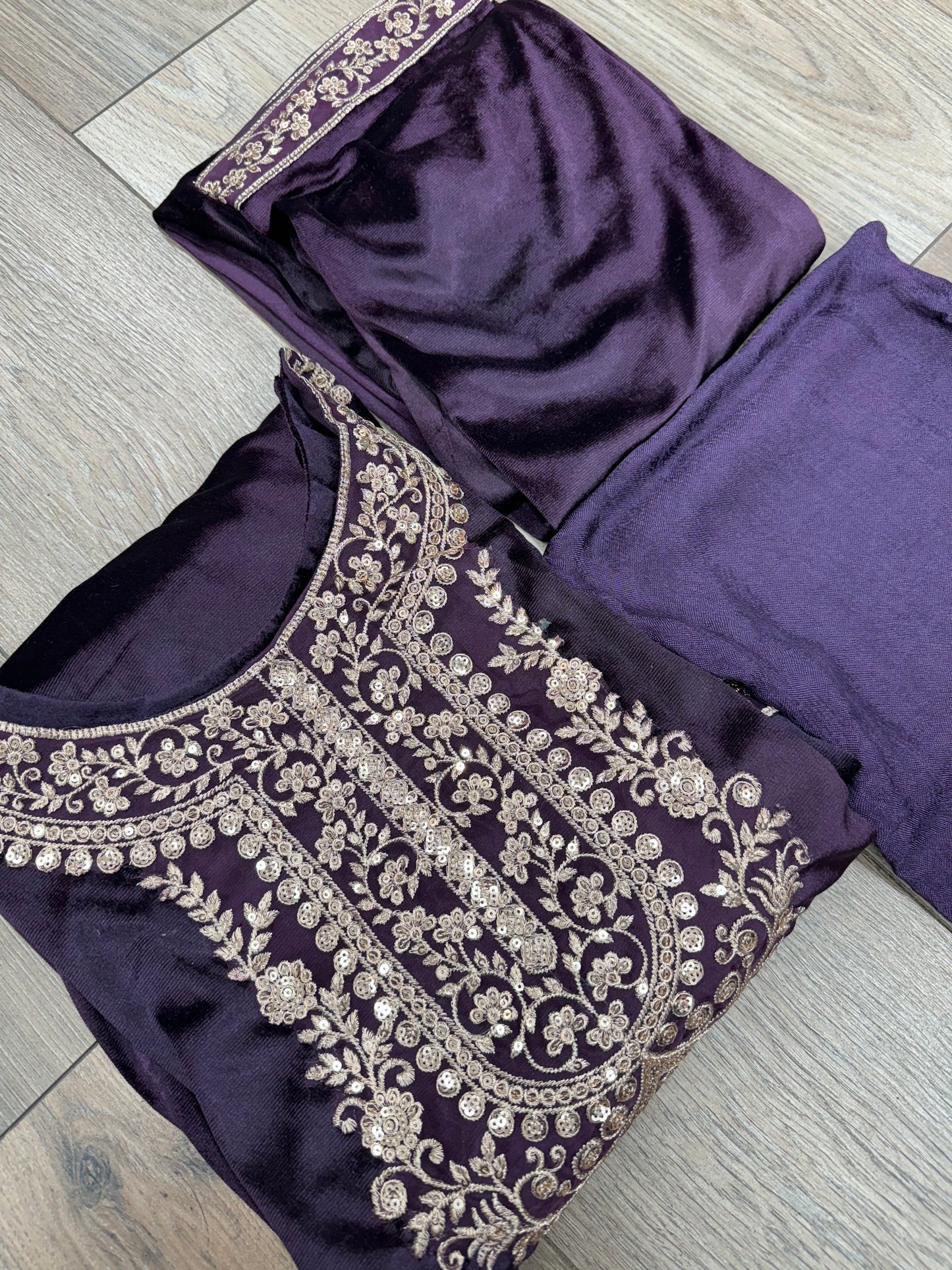 Brit 3 piece casual Valvet winter Pakistani ladies suit_B313