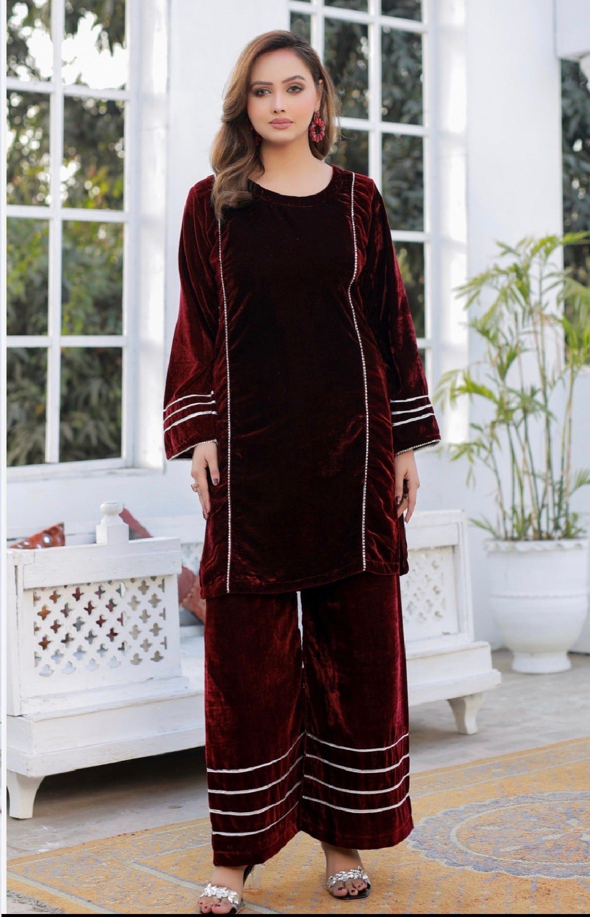 Brit 2 piece winter Valvet_81042 Pakistani ladies suit B836