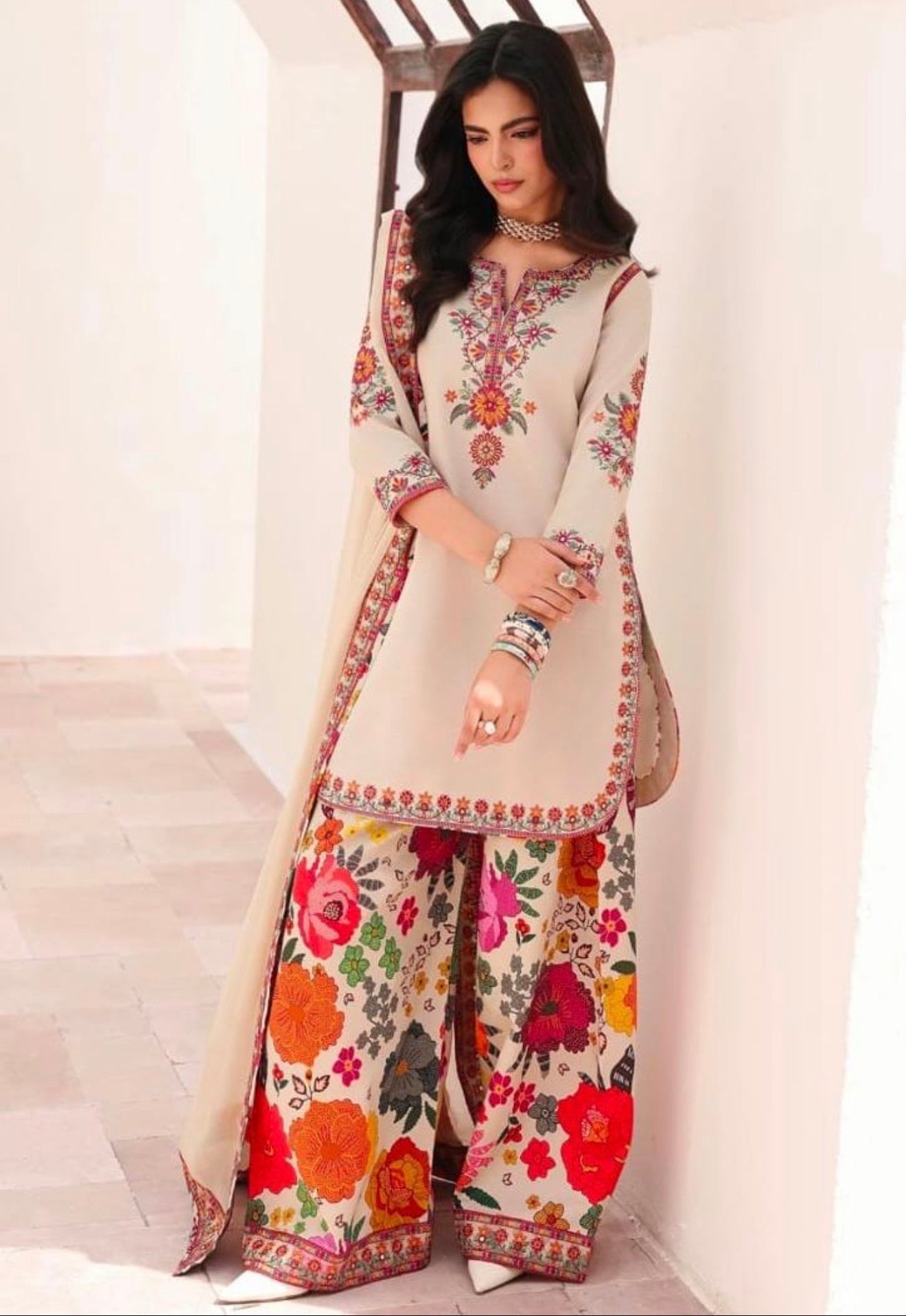 Charizma inspired 3 piece Viscose and raw silk ladies B690
