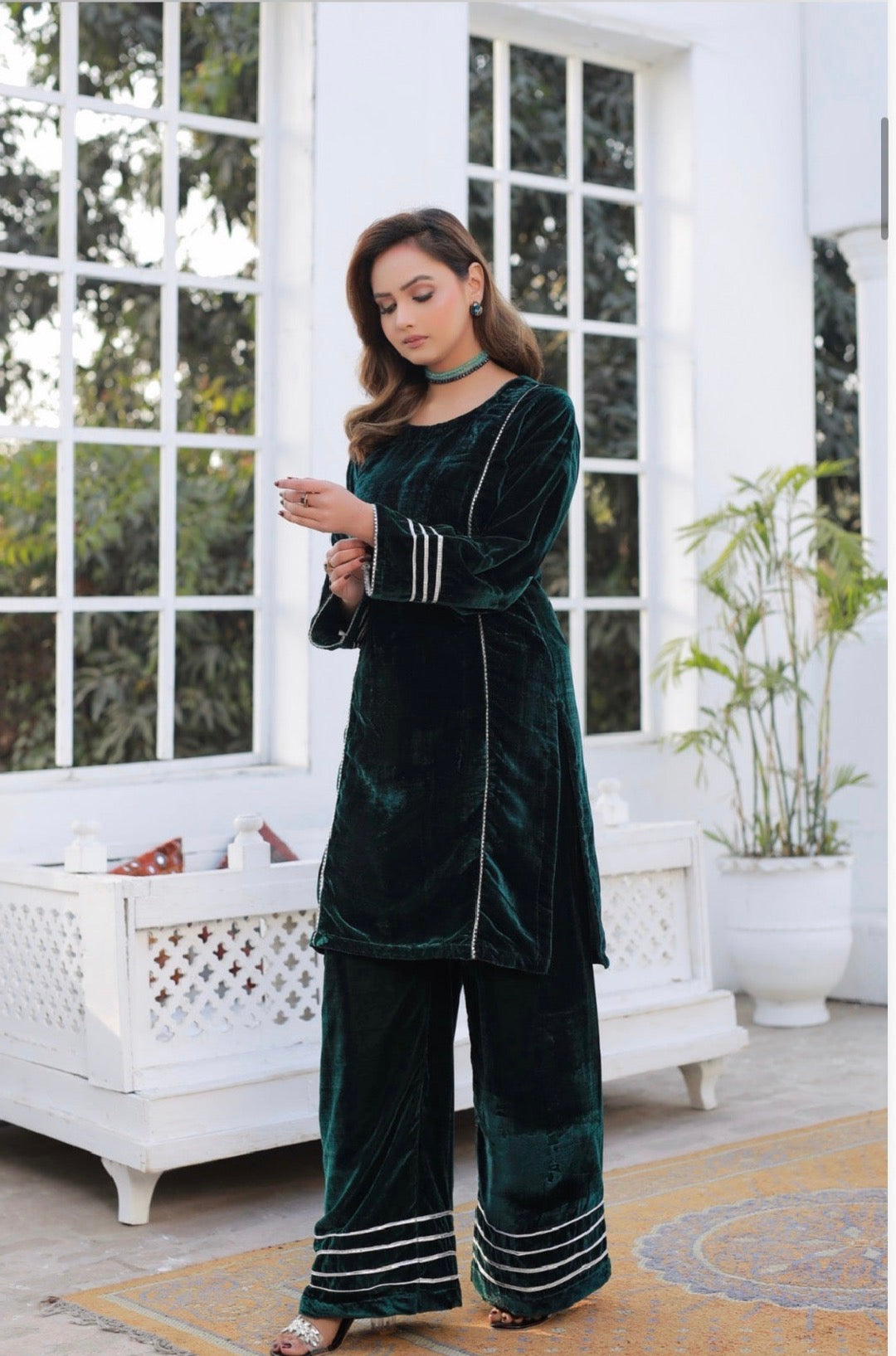 Brit 2 piece winter Valvet_81042 Pakistani ladies suit B836