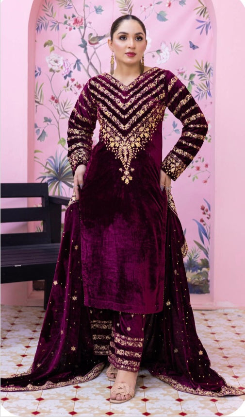 Brit 3 piece luxury Valvet_81042 Pakistani ladies suit Mehroon WITH CHIFFON DUPPATA B291