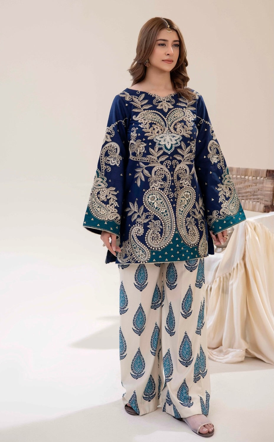 Ethnic 2 piece luxury lawn collection ladies dress B639