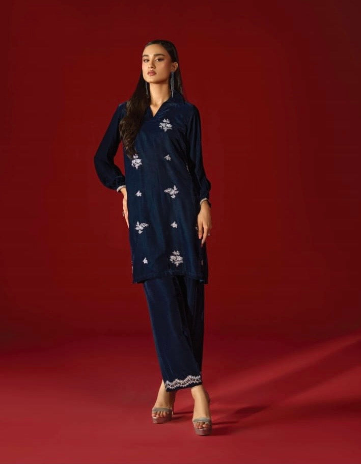 Brit 2 piece winter Valvet_81042 Pakistani ladies suitTeal B4198