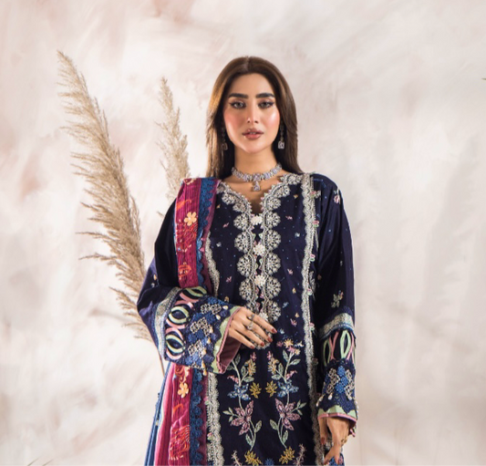 Esha ayesha original 3 piece stitched_7040 Pakistani winter dress