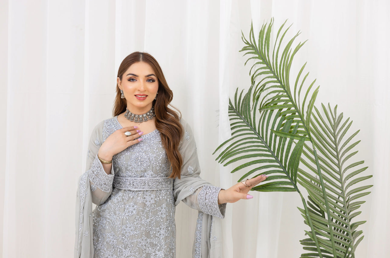 Brit 3 piece lux wedding wear_100220 Pakistani ladies suit B138