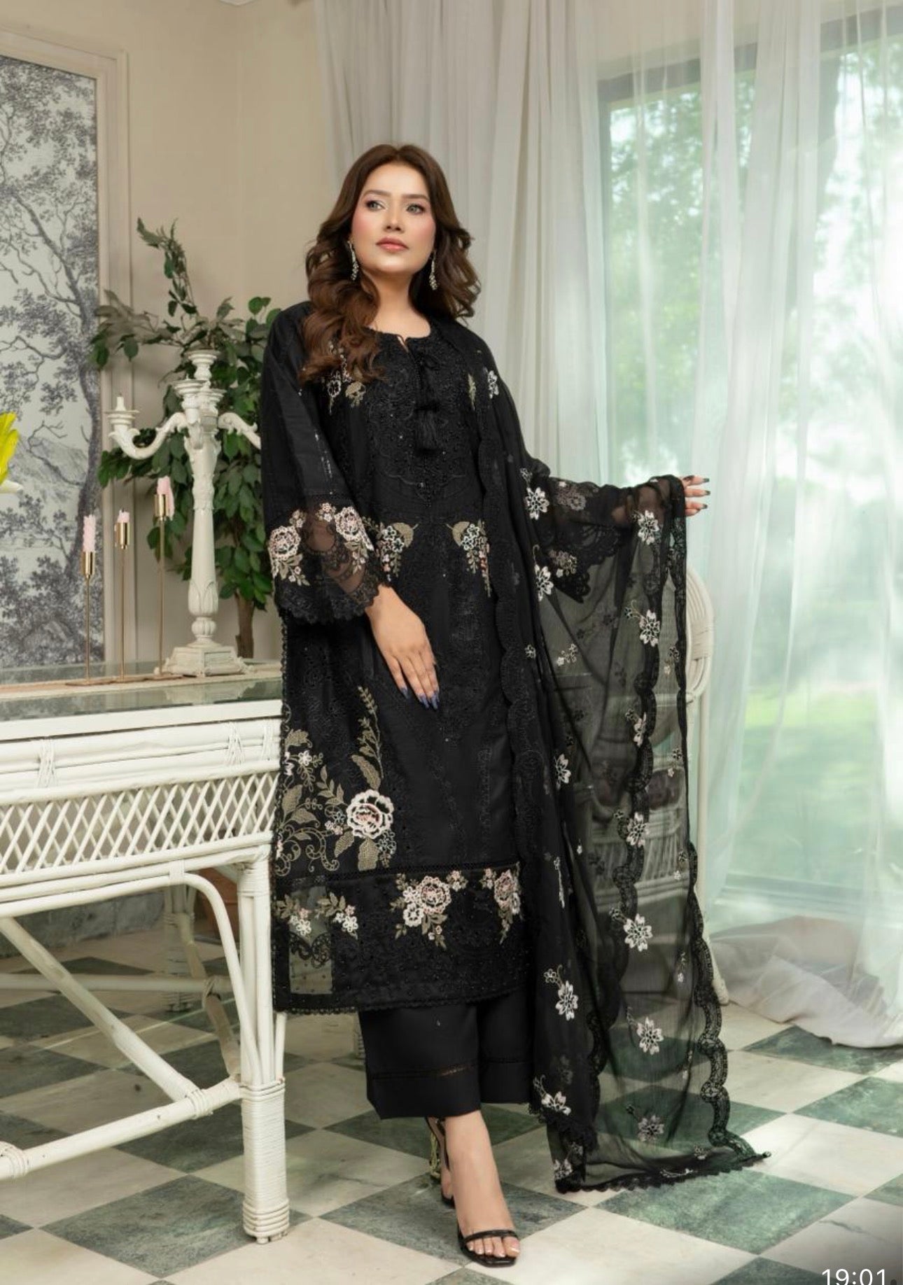 Munira Designer 3 piece ladies Fancy collection B594