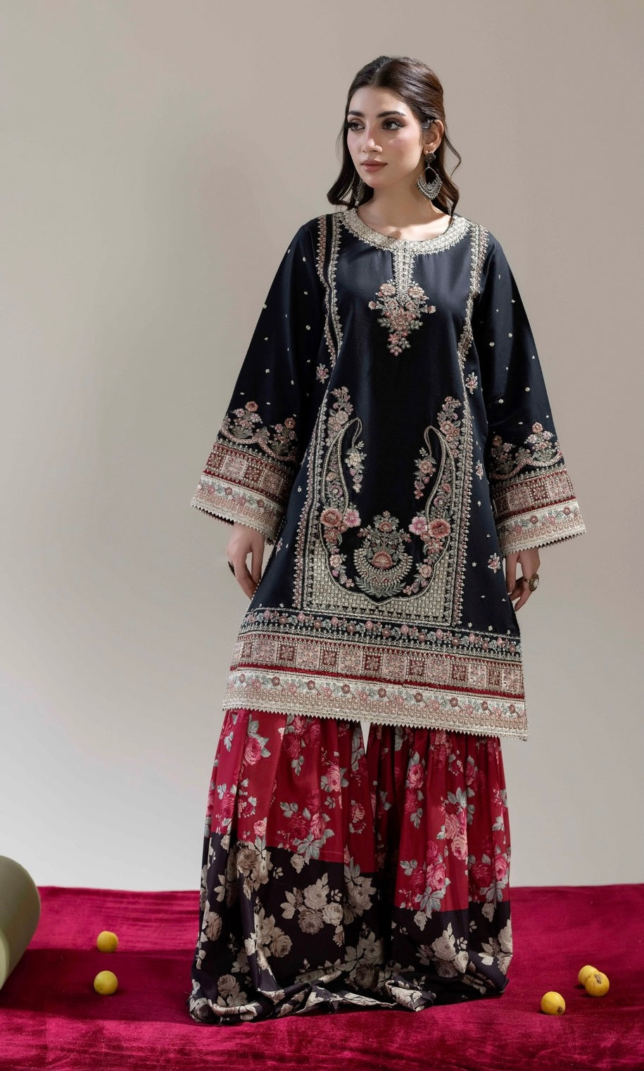 Ethnic 2 piece luxury lawn collection ladies dress B639