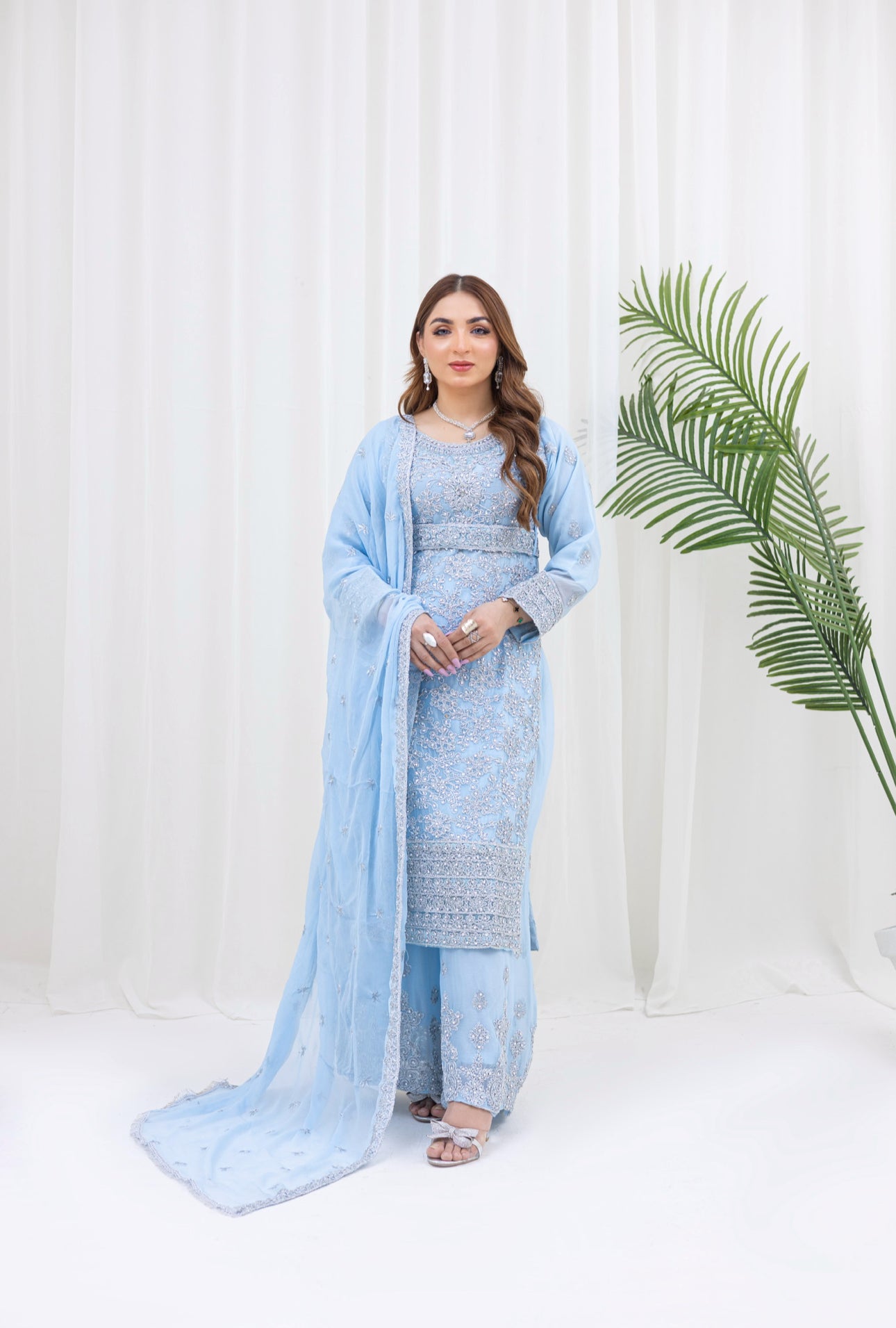 Brit 3 piece lux wedding wear_100219 Pakistani ladies suit B138