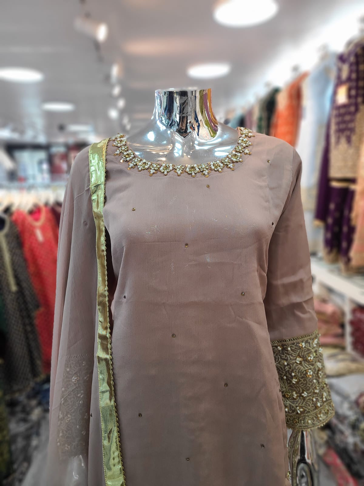 BRIT 3 piece lux CHIFFON_100311 Pakistani ladies suit B209