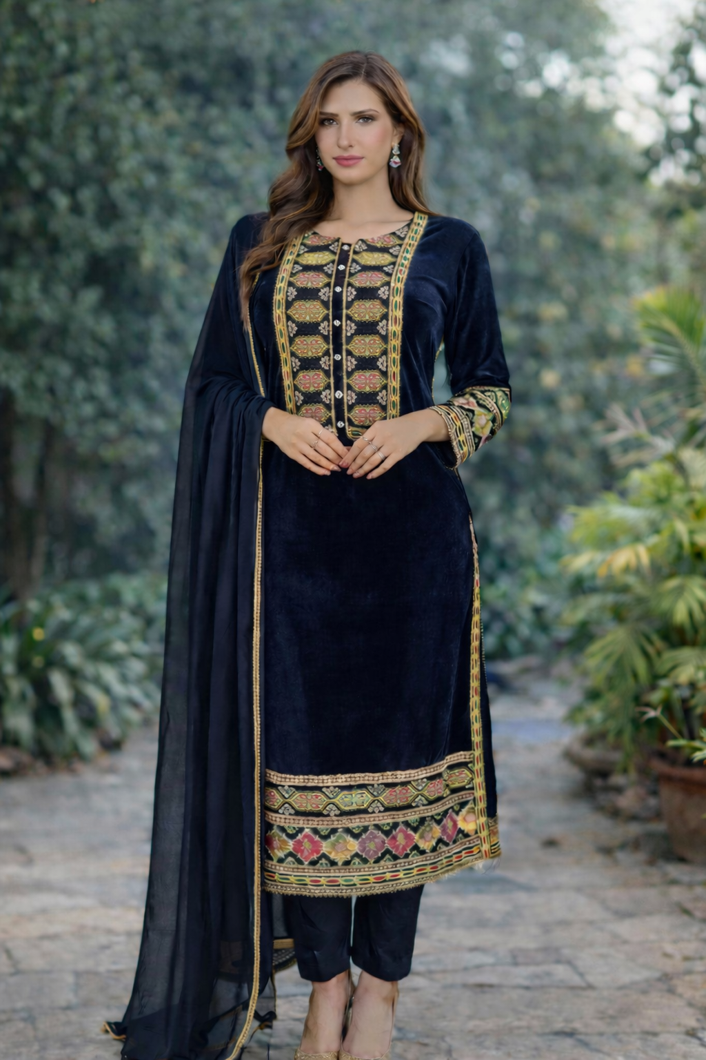 Brit 3 piece VALVET _81042 Pakistani ladies suit B444