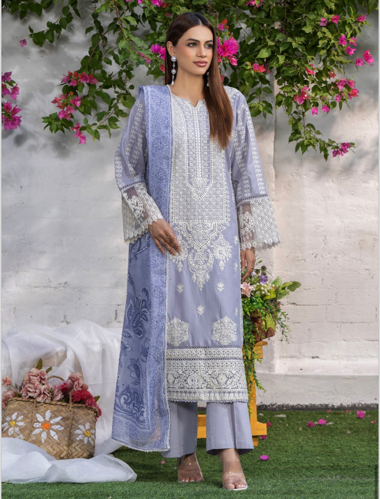 BRIT Ishrat 3 piece lux lawn_100323 Pakistani ladies suit B165