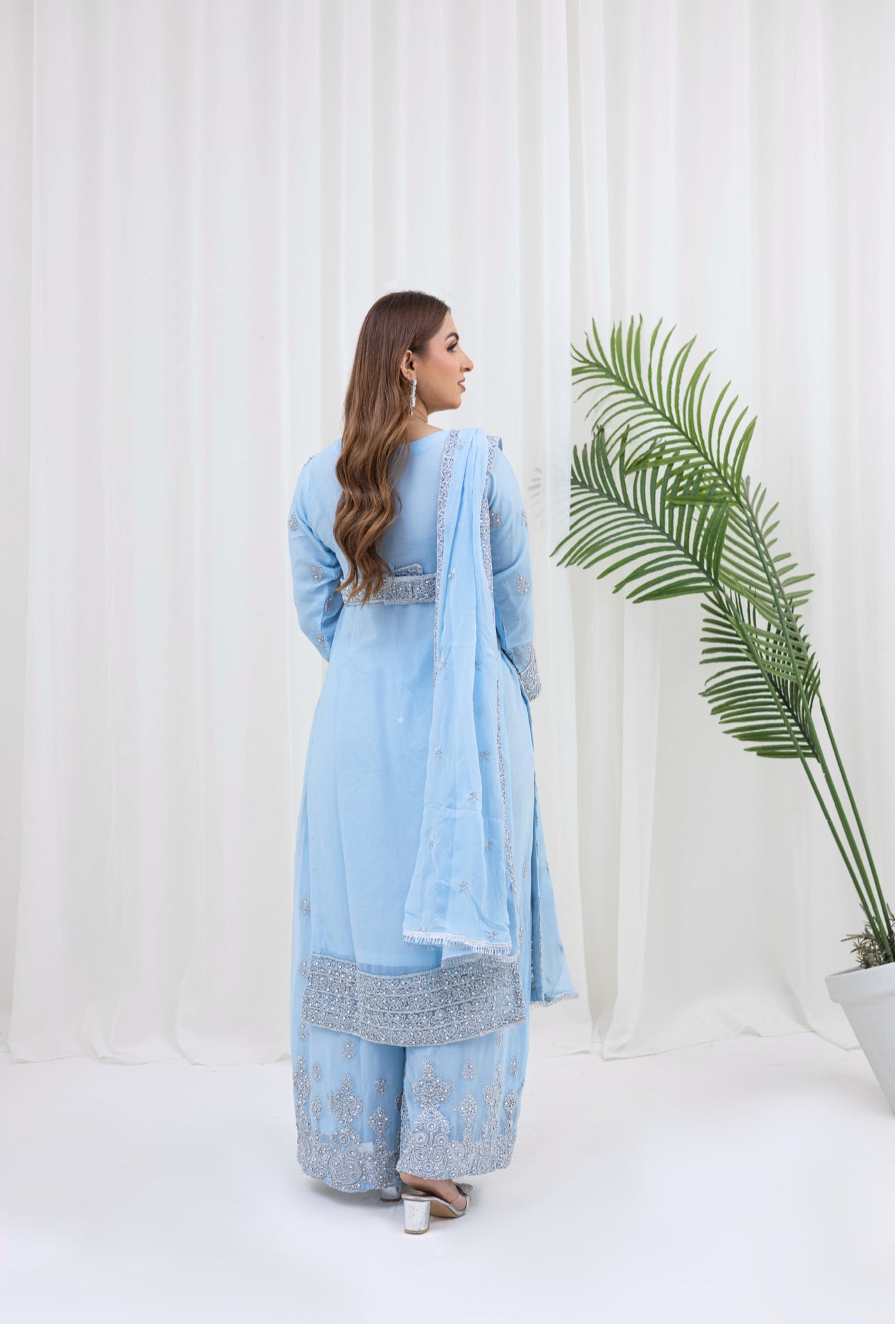 Brit 3 piece lux wedding wear_100219 Pakistani ladies suit B138