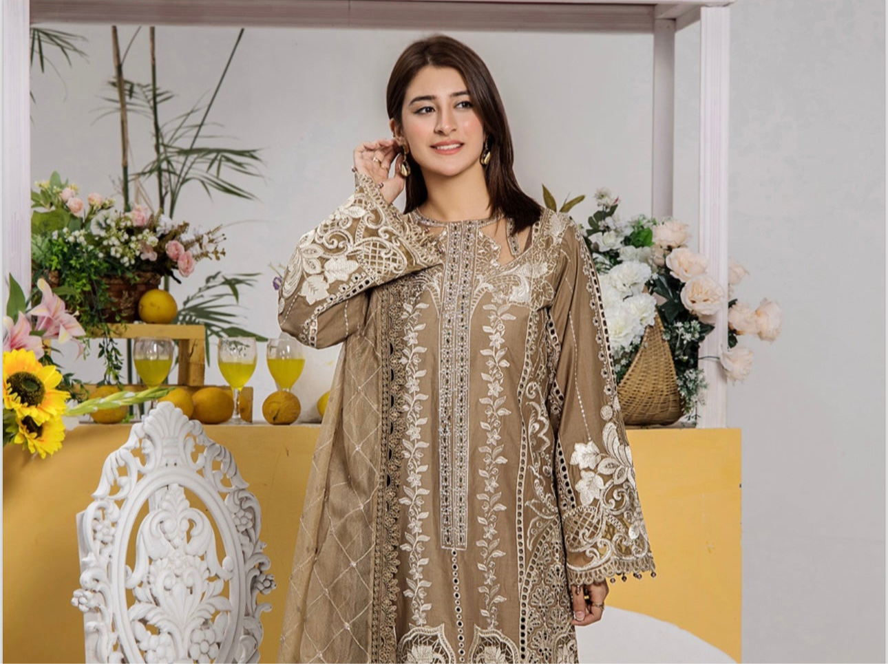 BRIT Mahnoor 3 piece lux lawn_100316 Pakistani ladies suit B161
