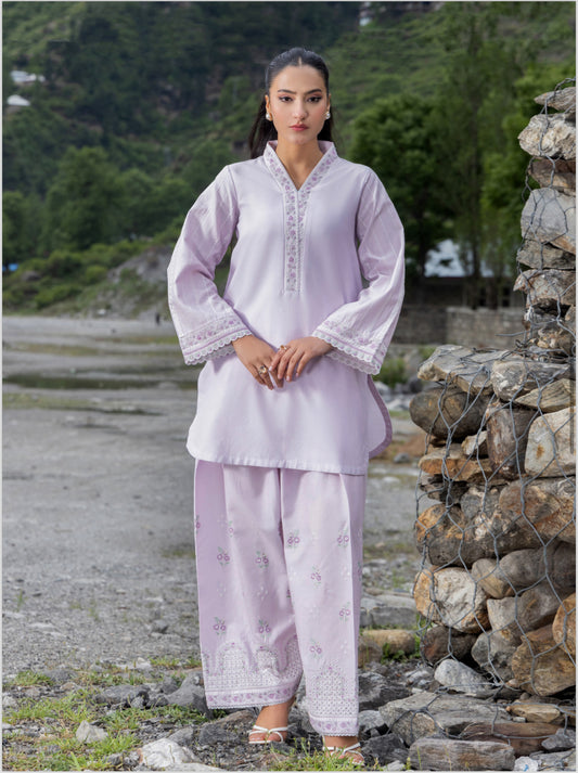 Brit 2 piece luxury lawn _81042 Pakistani ladies suit B218