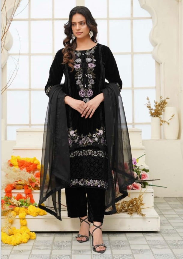 Brit 3 piece luxury Valvet_81042 Pakistani ladies suit lilac B300