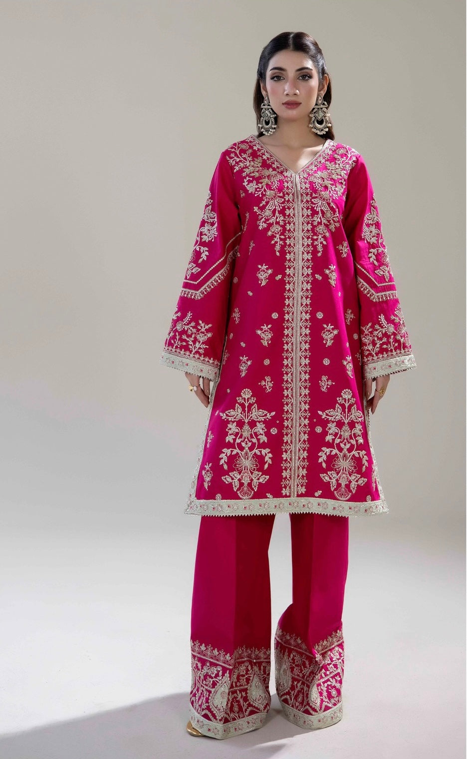 Ethnic 2 piece luxury lawn collection ladies dress B639