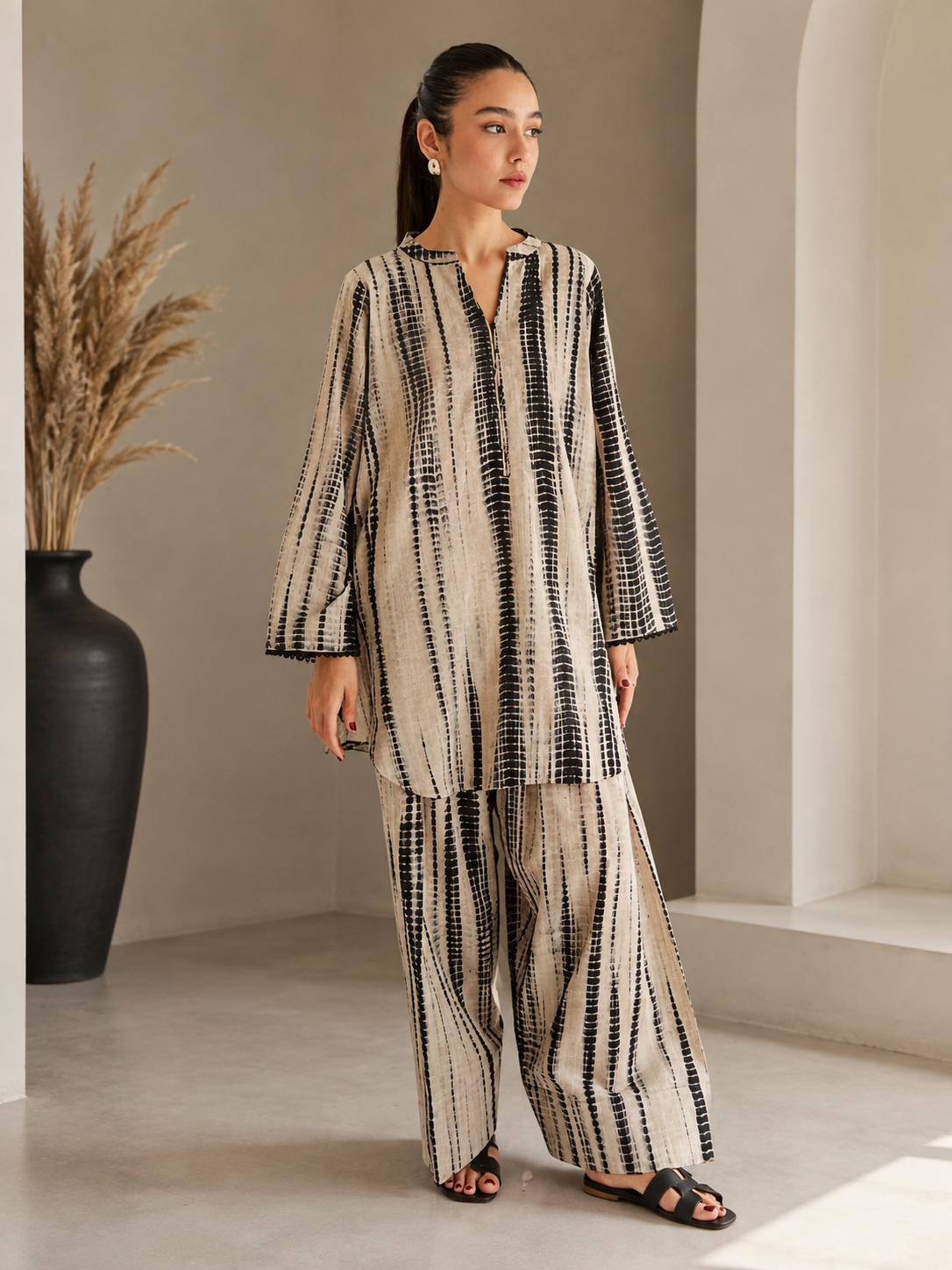 Brit 2 piece luxury silk collection B659