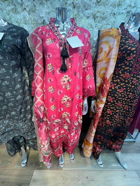 Brit luxury linen 3 piece_4038 Pakistani suits for ladies B262