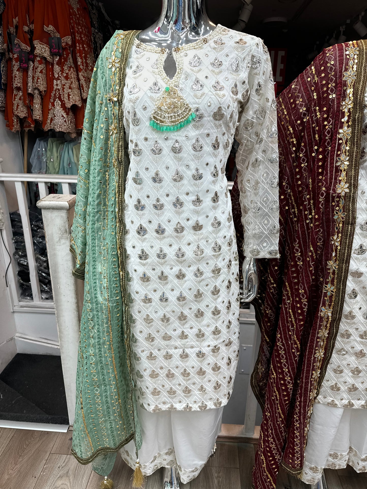 Brit 3 piece luxury chiffon _81042 Pakistani ladies suit B226