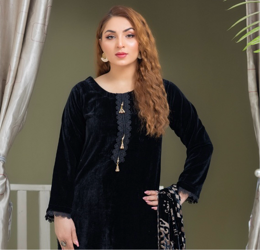 Brit Valvet 3 piece_3054 with plachi shawl B24